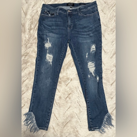 Judy Blue Denim - Judy Blue Distressed Frayed Hem Skinny Jeans Size 13/31